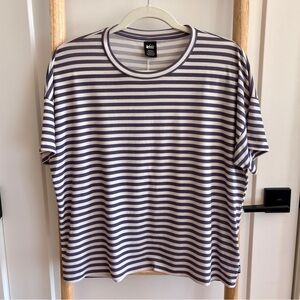 REI Women's Beyonder Blue and White Striped T-Shirt (Medium)